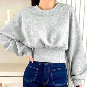 It’s Juliet Los Angeles women’s gray cropped extreme hem size small NWT fleece